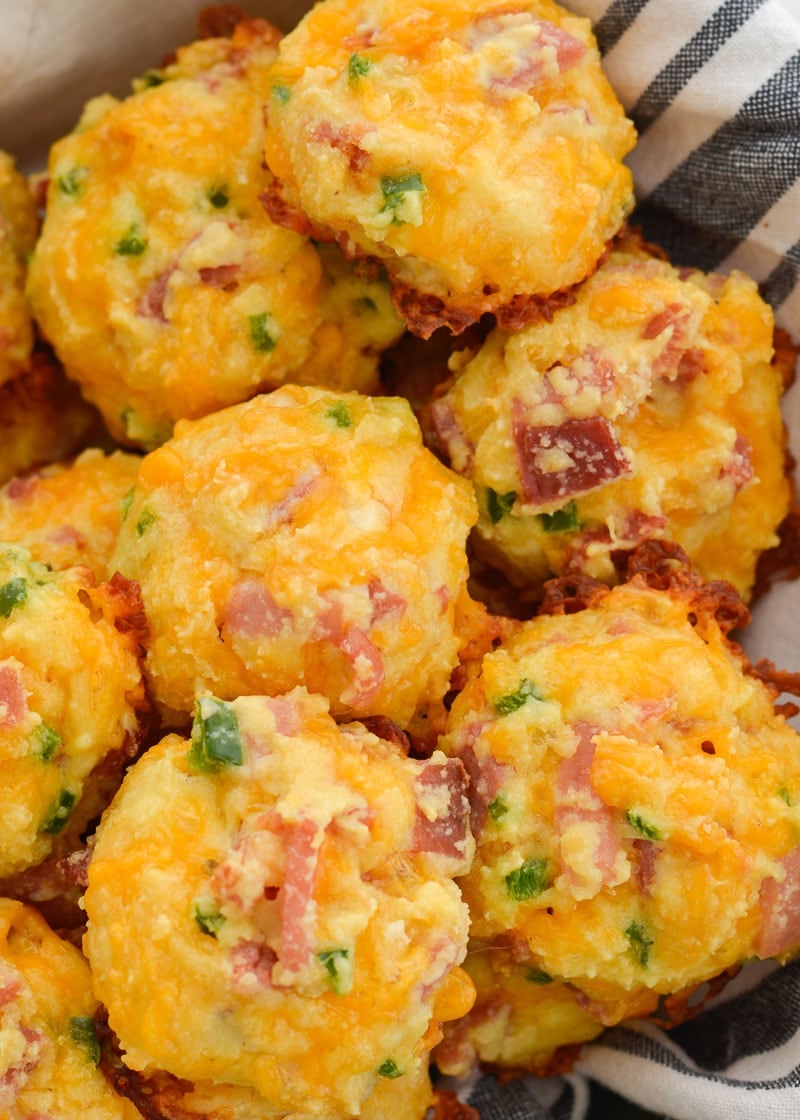 These Cheesy Ham and Jalapeno Puffs have just 1 net carb each, making them perfect for low carb meal prep!