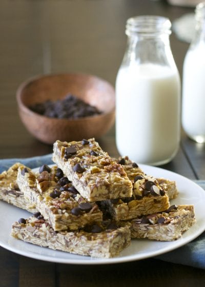 Super easy gluten free No Bake Peanut Butter Chocolate Chip Granola Bars! These bars perfect for an easy snack!