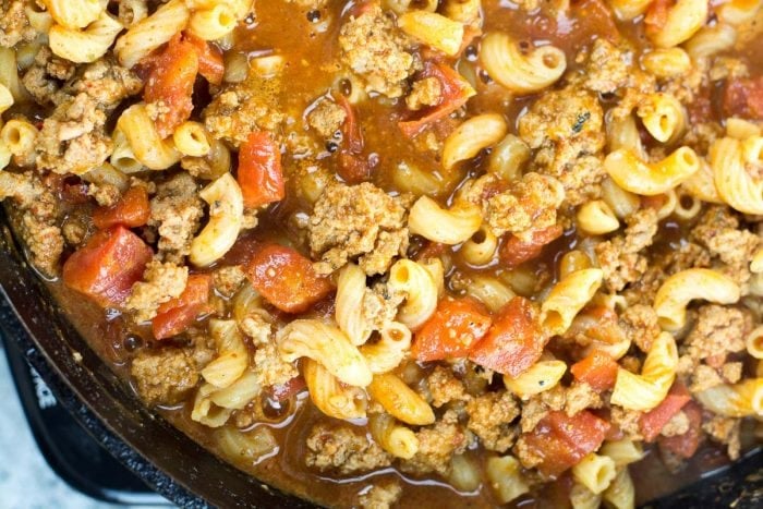 easy chili mac in a cast iron skillet 