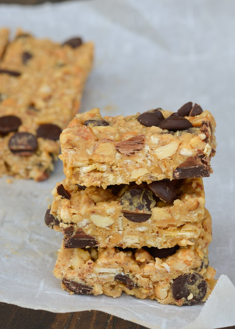 This easy Grain Free Granola Bar recipe is the perfect no bake snack! Loaded with fruit, nuts and protein rich peanut butter this is the perfect heathy snack! 