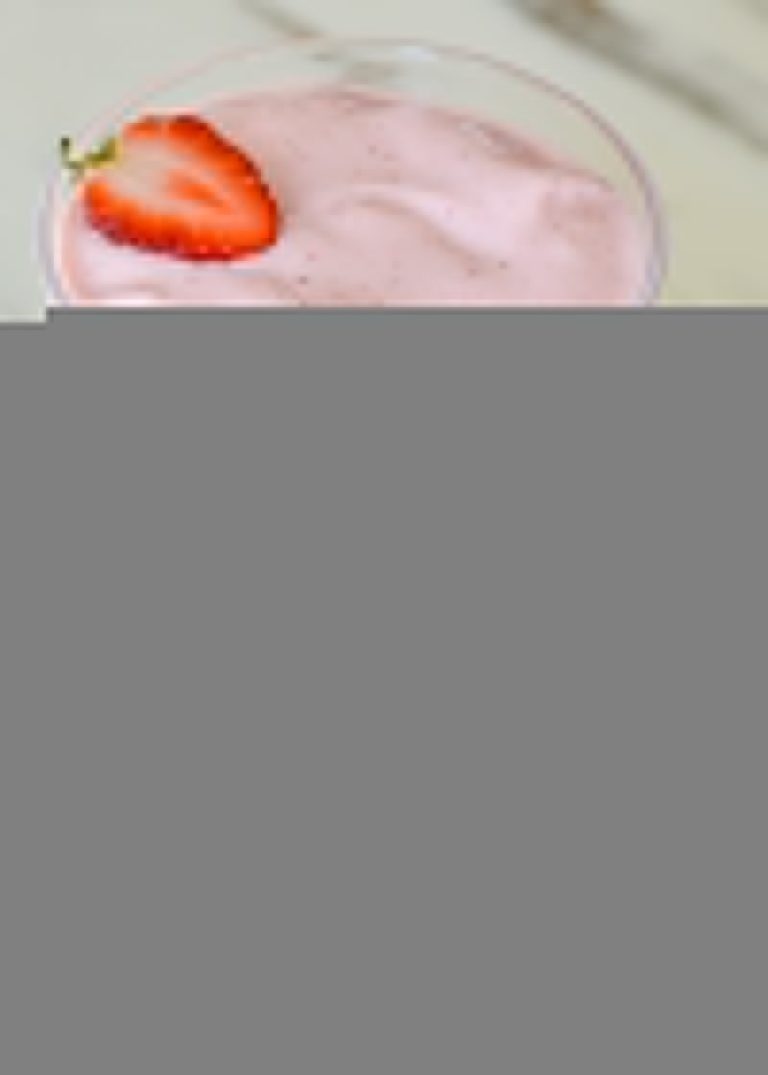 Healthy Strawberry Banana Smoothie Simple And Quick Maebells 