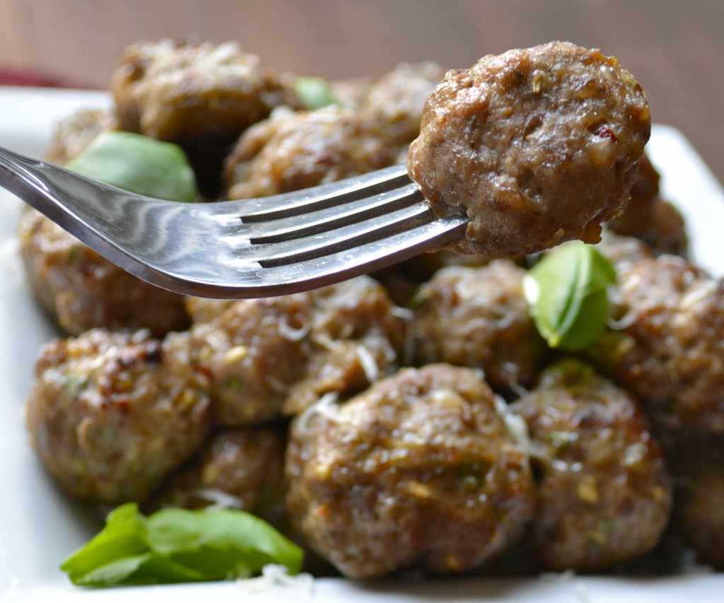 Italian Meatballs with Ricotta and Basil Maebells