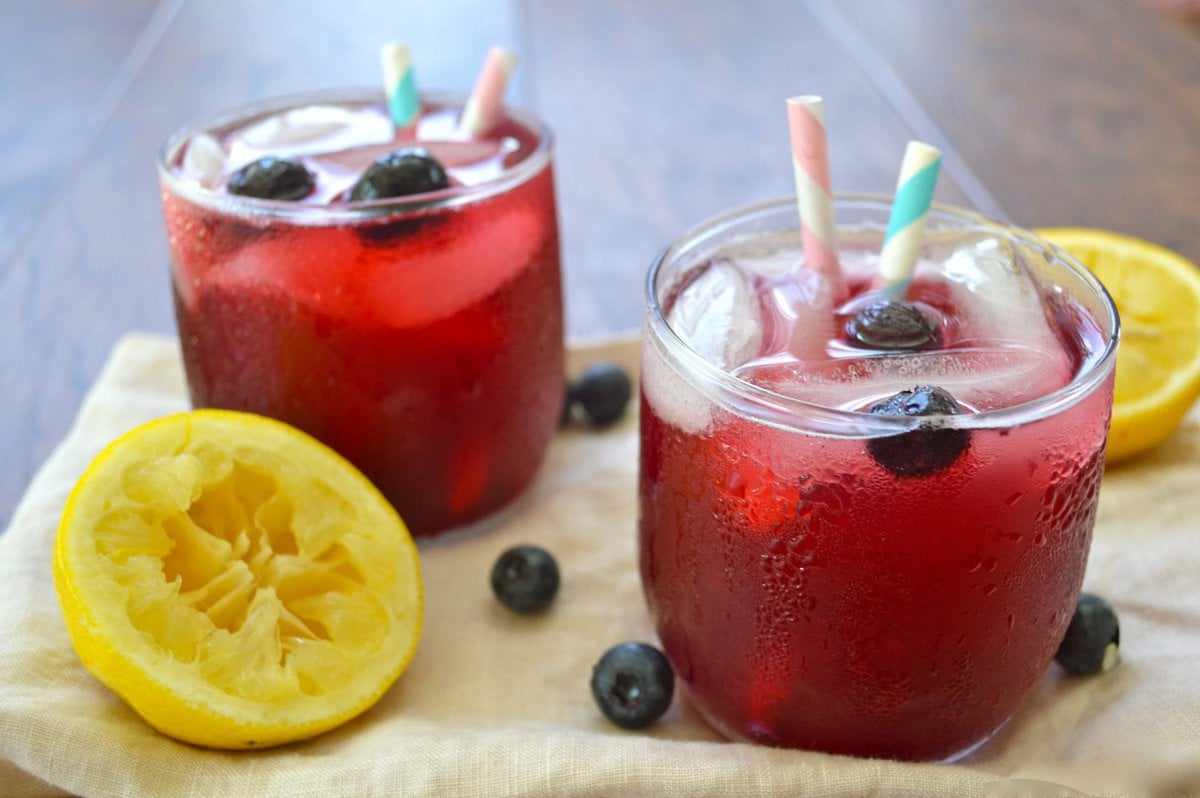 Fresh Blueberry Lemonade Recipe (So Easy!) Maebells