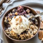 Berry Crisp with Oatmeal Crumble Topping