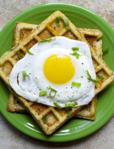 Sausage+Cheddar+Summer Squash Waffles..the ultimate breakfast! Make ahead of time for a grab and go breakfast! #glutenfree www.maebells.com