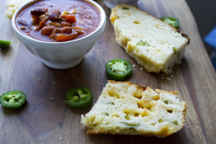 This gluten free Gouda and Jalapeno Bread is perfect for flavor packed sandwiches or serving with your favorite soups! 