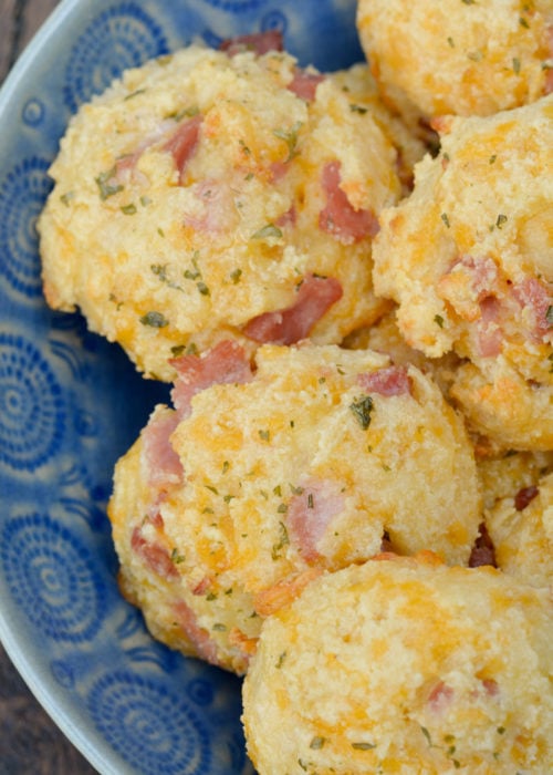 These Keto Ham and Swiss Biscuits are the perfect gluten-free meal prep breakfast option!