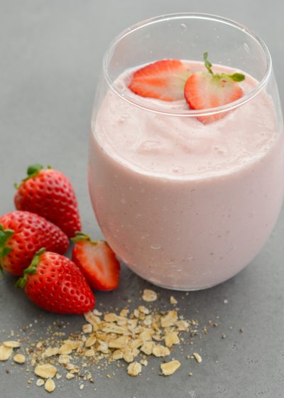 This Strawberry Oatmeal Smoothie comes together in less than 5 minutes and is packed with good-for-you ingredients! Perfect for a quick breakfast or morning snack! 