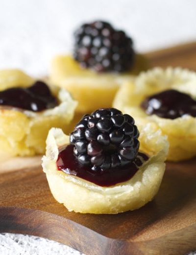 Brie and Blackberry Tarts, these are seriously the easiest appetizer ever! Only FOUR ingredients!