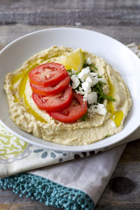 Easy Feta Hummus, super quick and healthy! A perfect Greek inspired snack! www.maebells.com