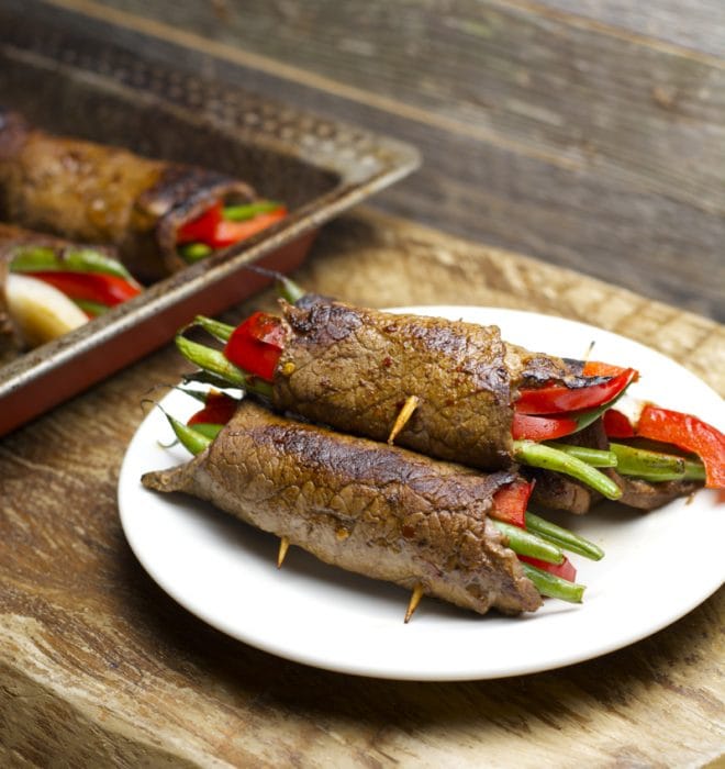 Crazy easy Five Ingredient Steak Rolls! An impressive dinner ready in just 20 minutes! #glutenfree www.maebells.com