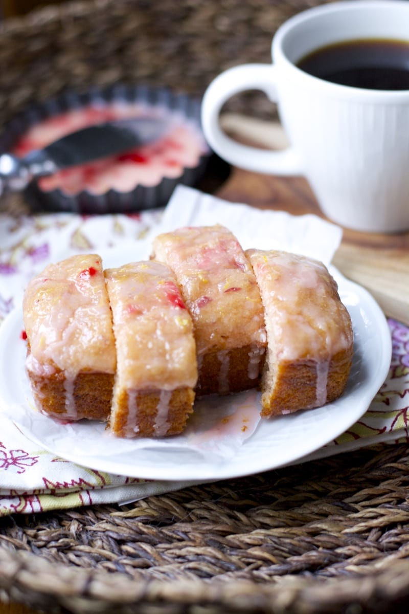 Super simple Strawberry Lemon Bread that tastes just like spring! Bursting with fresh berries and lemon juice!