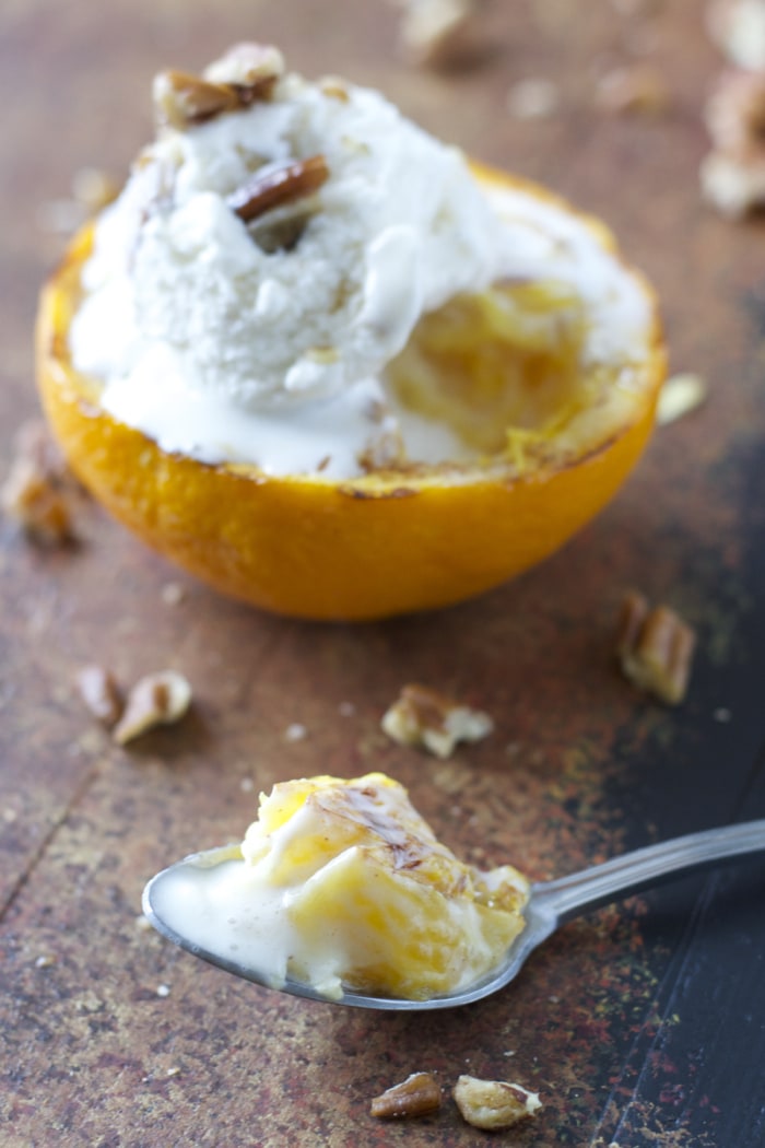 Ginger Grilled Oranges with Butter Pecan Ice Cream! Just two minutes to prepare and SO good! 