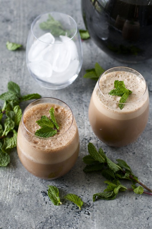 Protein Packed Peppermint Mocha! This drink is so simple, it will be your new favorite!