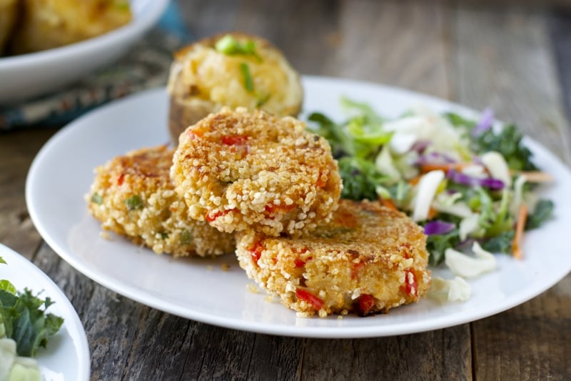 Baked Caesar Salmon Patties! Only 7 ingredients and totally gluten free! A super easy weeknight meal!