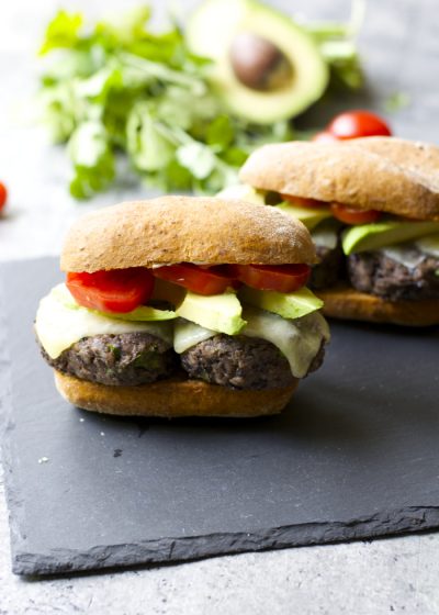 Zesty Black Bean Sliders! Super easy and gluten free! #BretonGlutenFree #CleverGirls