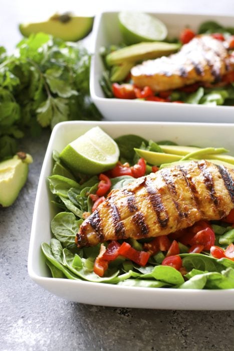 This sweet and spicy Honey Chipotle Chicken is an easy gluten free dinner with just 6 simple ingredients! It also makes a great meal prep lunch!  #mealprep #lowcarb