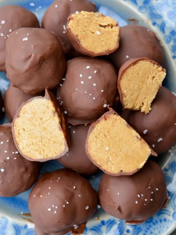 These sweet Peanut Butter Balls are the perfect no bake, low carb treat! Each peanut butter bite has about 3 net carbs making it the perfect low carb snack recipe! 