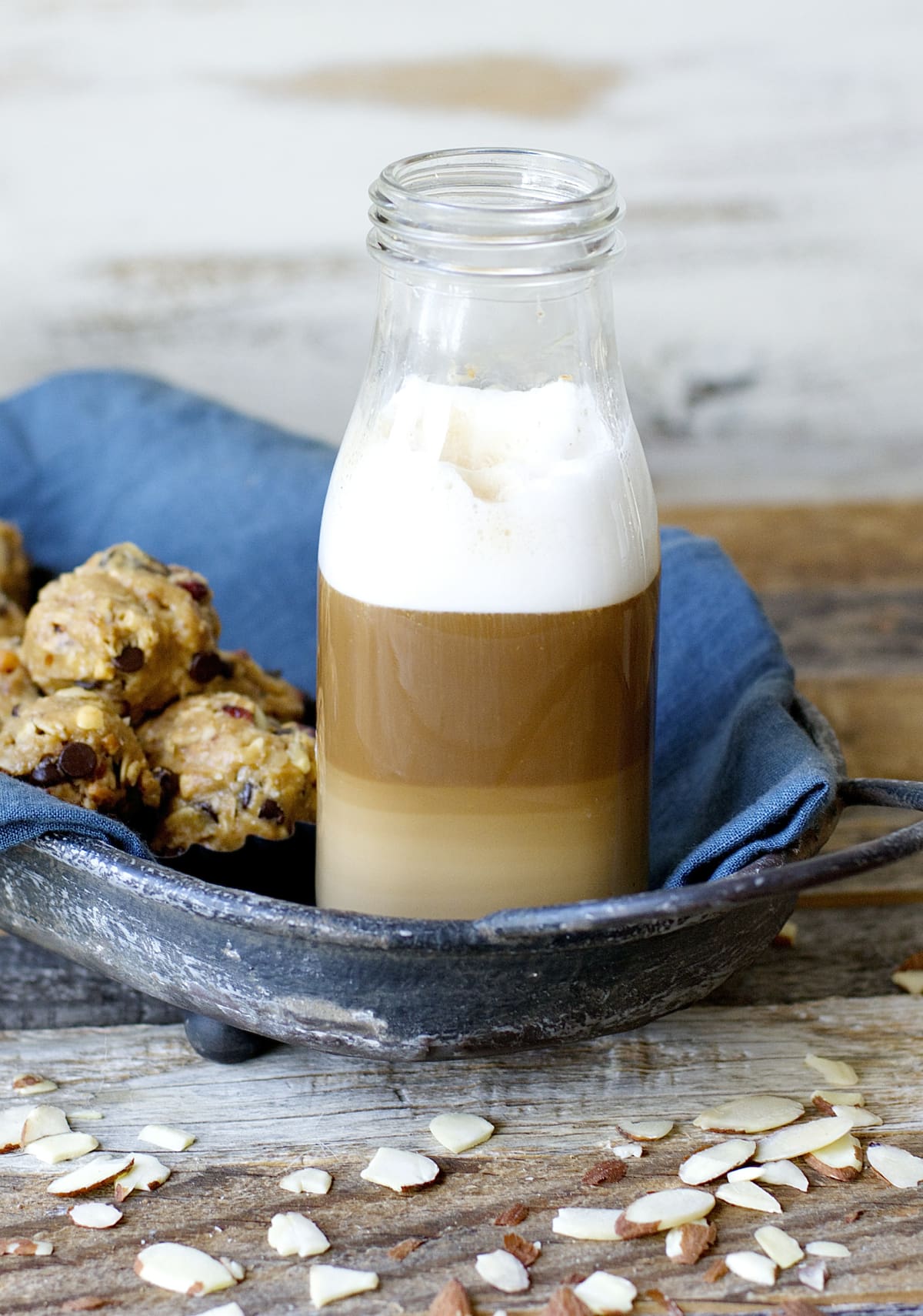 Creamy Vanilla Almond Butter is paired with warm frothy milk and espresso for a beautiful Almond Vanilla Latte!