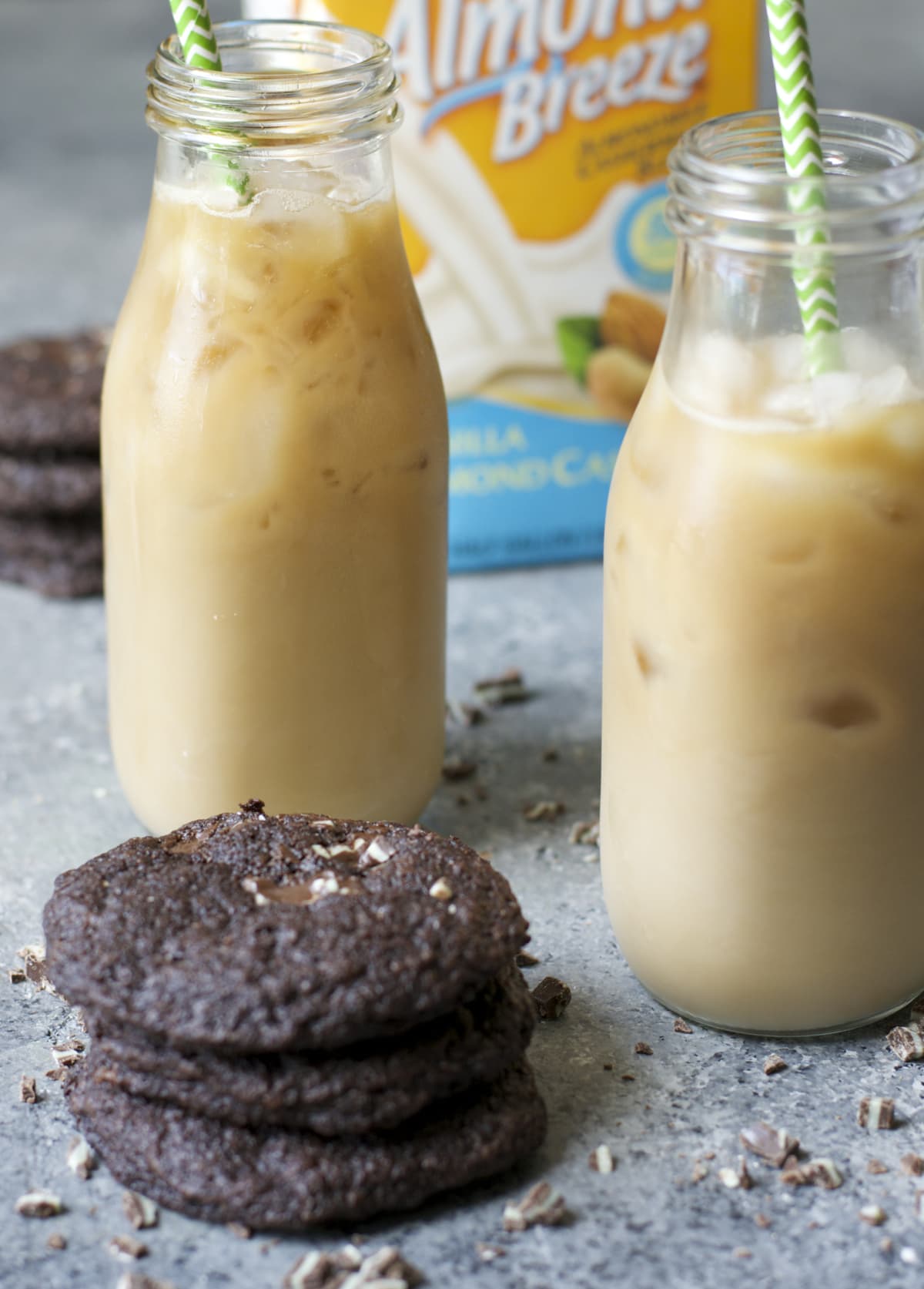 Iced Peppermint Latte {dairy free} Maebells