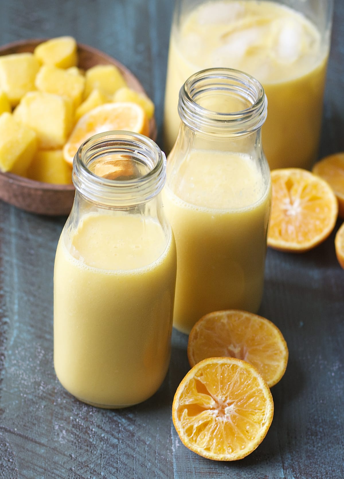 This sweet and creamy Citrus Vanilla Smoothie is packed with orange juice, mango, vanilla and almond milk!