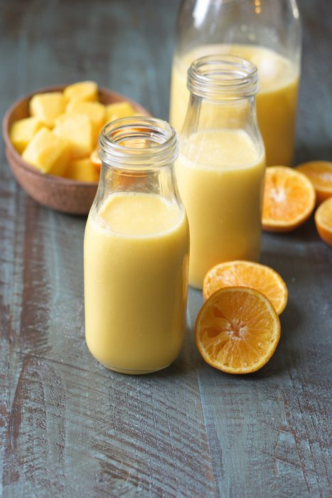 This sweet and creamy Citrus Vanilla Smoothie is packed with orange juice, mango, vanilla and almond milk!