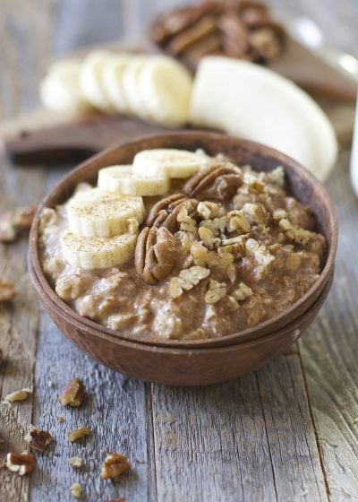 These easy Banana Nut Overnight Oats are packed with sweet banana flavor, gluten free oats, cinnamon and maple syrup! A secret ingredient makes these a protein packed grab and go breakfast!