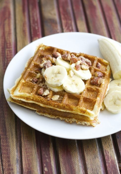 Try these soft and fluffy Banana and Honey Roasted Almonds for a simple and delicious brunch!