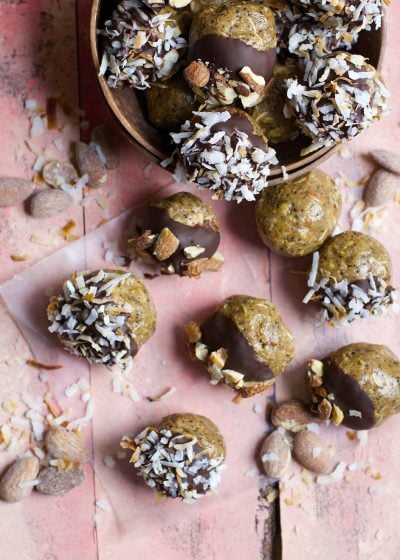 Coconut Mocha Almond Butter Espresso Balls are packed with oats, almonds, coffee and toasted coconut! The perfect snack for a little pick me up!