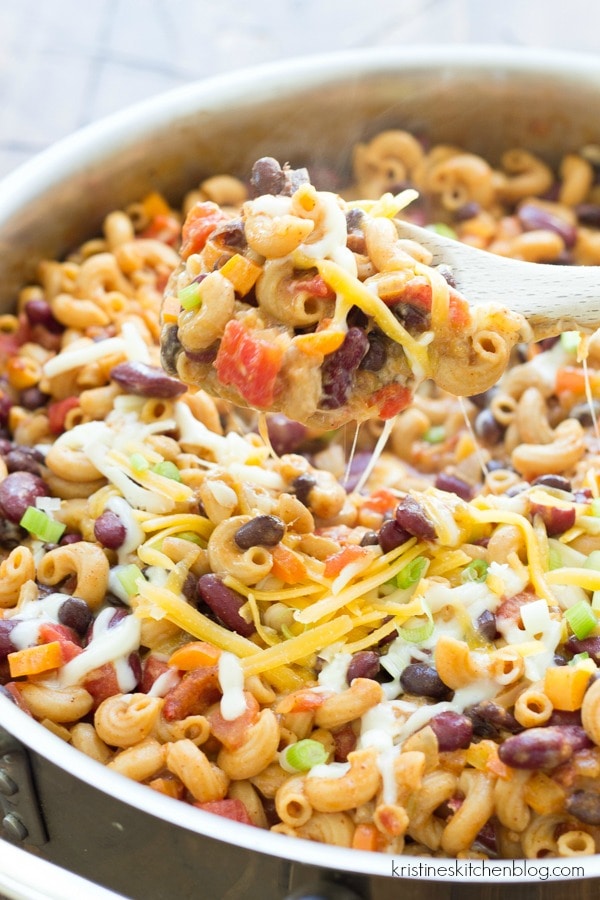 One Pot Vegetarian Chili Mac