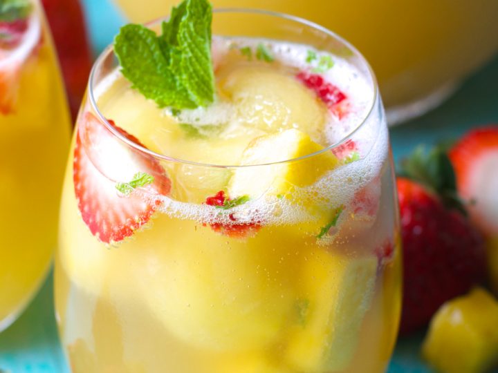 Sparkling Strawberry Pineapple Punch Non Alcoholic Maebells