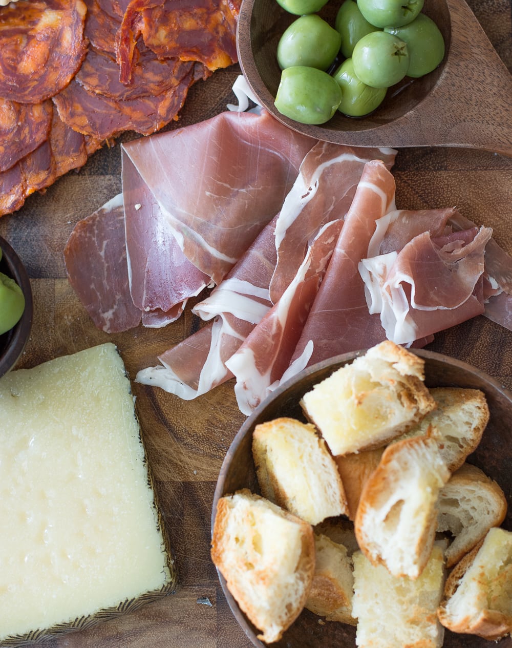 I am a sucker for a good appetizer platter. There is nothing better than a nice big Charcuterie board packed with cured meats and fancy cheeses.