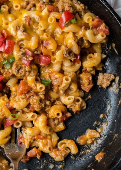 This Easy Taco Mac is a quick one pan, 30 minute meal packed with taco meat, noodles and cheese!