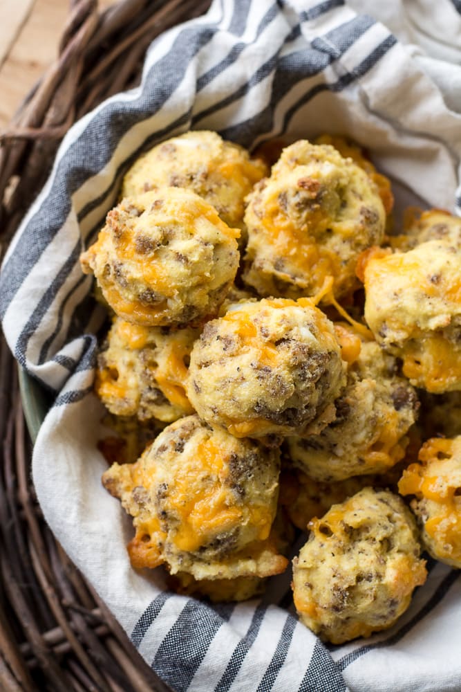 These keto sausage egg and cheese bites are the perfect breakfast on the go. They’re cheesy packed full of protein, and only have one net carb each!