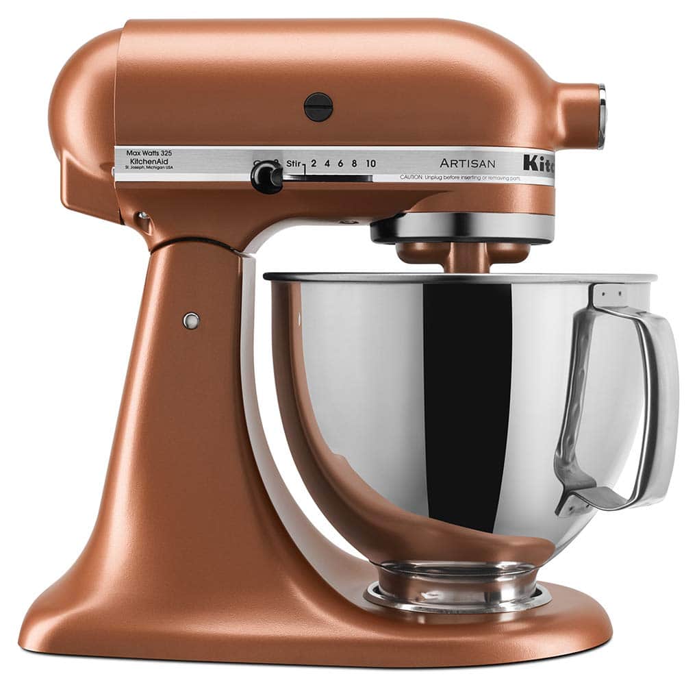 Beautiful and Affordable Copper Kitchen Essentials from Amazon! If you are looking to add a bit of color and interest to your kitchen there is no better way to do it than to add touches of copper. This metal adds old world charm and a cozy touch to any space, no matter what your design is. I've found some of the loveliest kitchen accessories and essentials on Amazon.