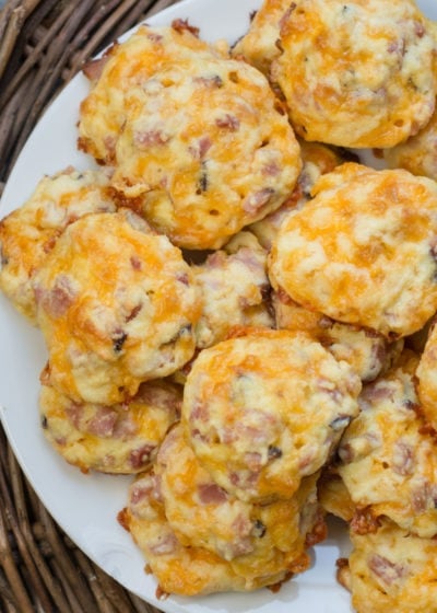 These Keto Ham and Cheese Bites are only 1.5 net carb and great warm or cold! This is an easy keto meal prep recipe! #keto #mealprep
