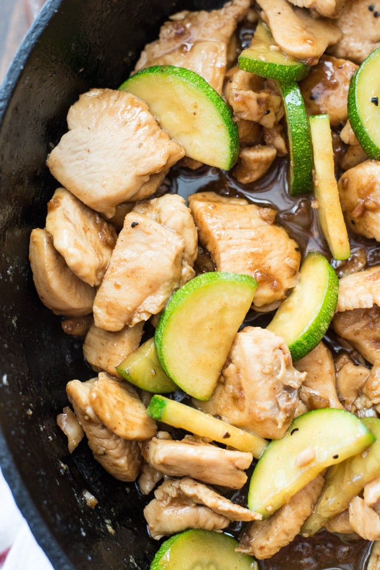 close up of keto chicken stir fry in a skillet 