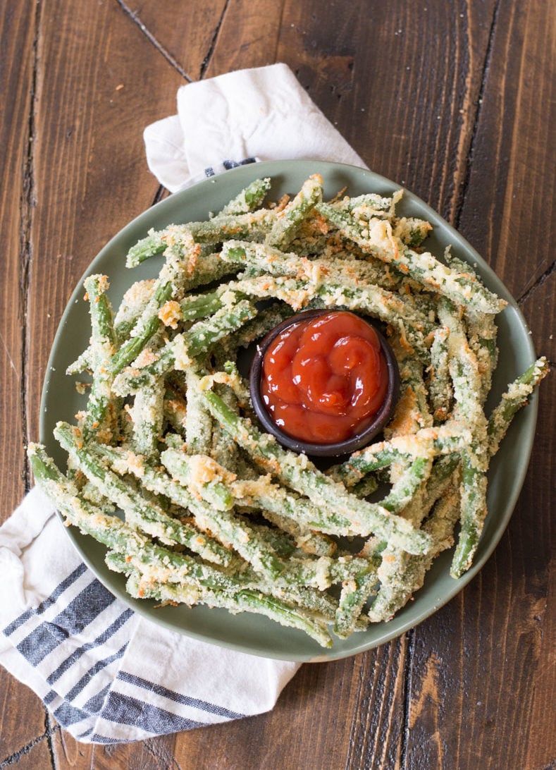 Are you looking for a crispy, salty snack? These easy Green Bean Fries are the perfect low side dish or appetizer! Under 6 net carbs per serving!