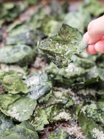 How to Cook Crispy Kale Chips