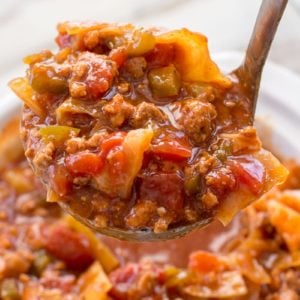 This Slow Cooker Cabbage Roll Soup is the perfect easy keto soup! At just under 6 net carbs and packed with meat and vegetables this is a low carb soup you'll enjoy all season long! #keto