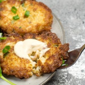 These are the best Keto Crab Cakes! They are perfectly tender on the inside and crispy on the outside and have less than one net carb each!