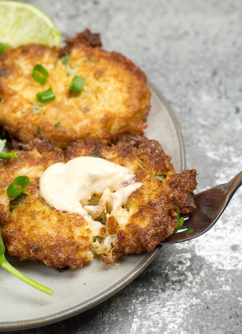 The Best Keto Crab Cakes (under 1 net carb!)