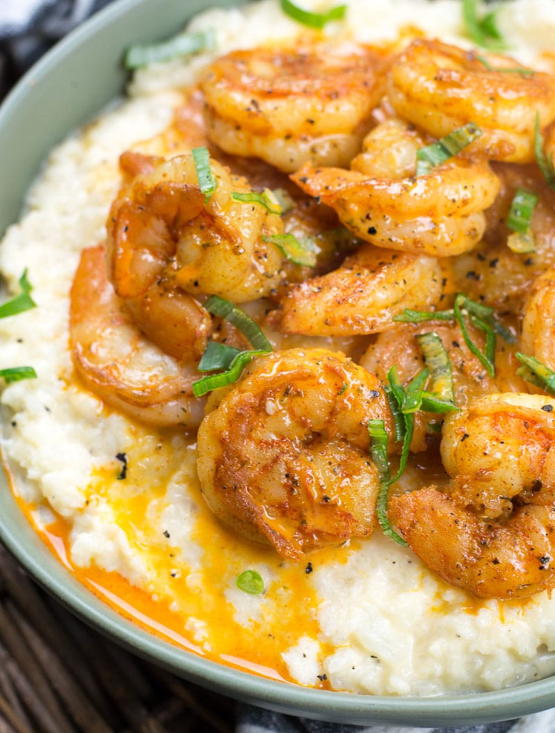 close up of keto shrimp atop cauliflower grits 