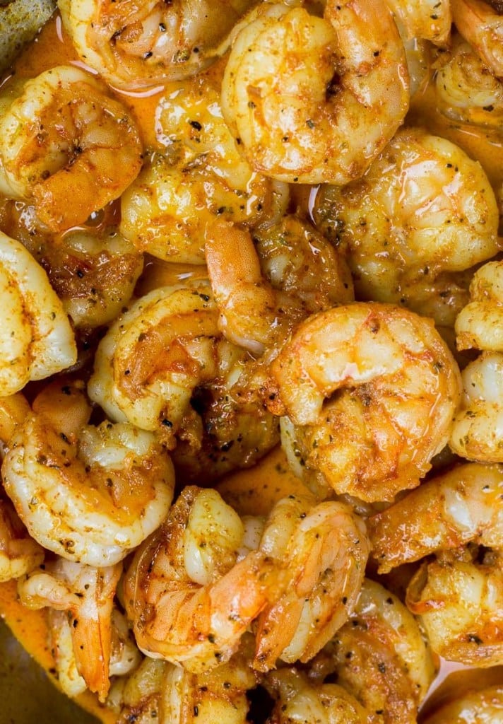 This ultra low-carb one pan Keto Cajun Shrimp has about one net carb per serving! You only need one pan and 20 minutes to create an easy low-carb dinner.