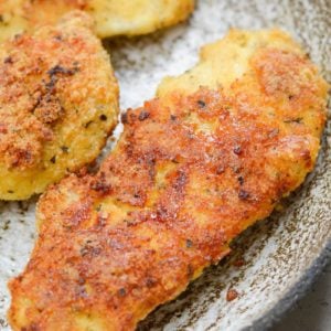 These Easy Keto Chicken Tenders can be made in the air fryer or oven and contain about 2 net carbs per serving! 