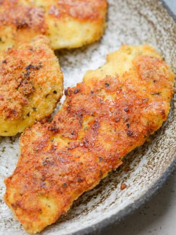 These Easy Keto Chicken Tenders can be made in the air fryer or oven and contain about 2 net carbs per serving! 