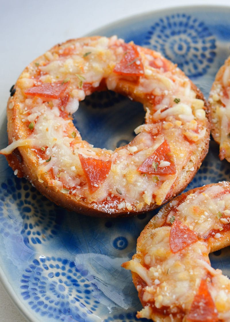 These Keto Pizza Bagels are the perfect low carb, gluten free pizza recipe. Each serving size has under 5 net carbs each and is sure to satisfy your pizza cravings!