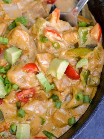 This One Pan Cheesy Fajita Chicken is a delicious combo of flavorful chicken, fresh veggies and an amazing cheese sauce your family will devour! Great for low carb meal-prepping and clean up is a breeze!