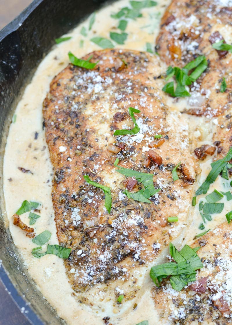 This Keto Chicken Skillet is the perfect weeknight meal and ready in 30 minutes! This juicy one-pan chicken dinner paired with a bacon cream sauce has only 3 net carbs per serving!