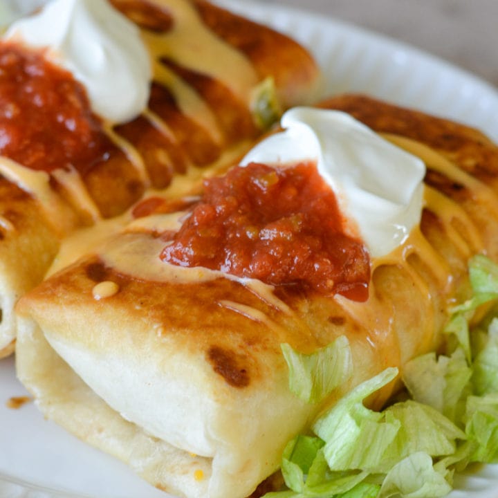 These super crispy, super stuffed Keto Chimichangas are perfect for a low-carb Mexican dinner! Each one is under 7 net carbs, and it's easy to meal prep for a quick weeknight dinner!